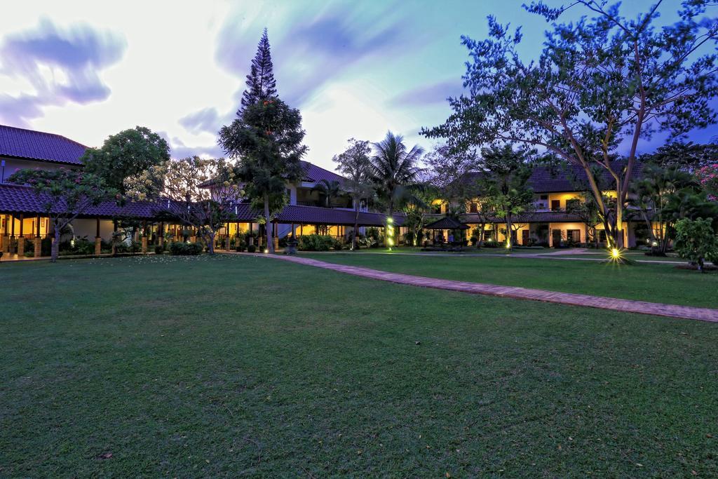 Lombok Garden Hotel Mataram Ngoại thất bức ảnh