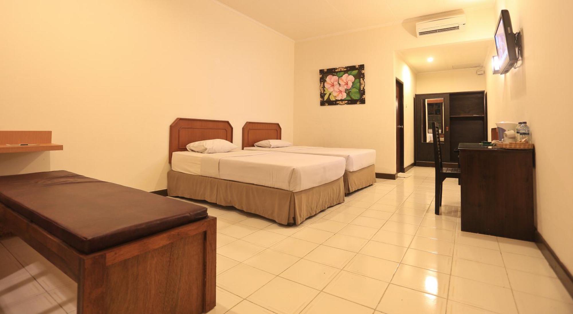 Lombok Garden Hotel Mataram Ngoại thất bức ảnh