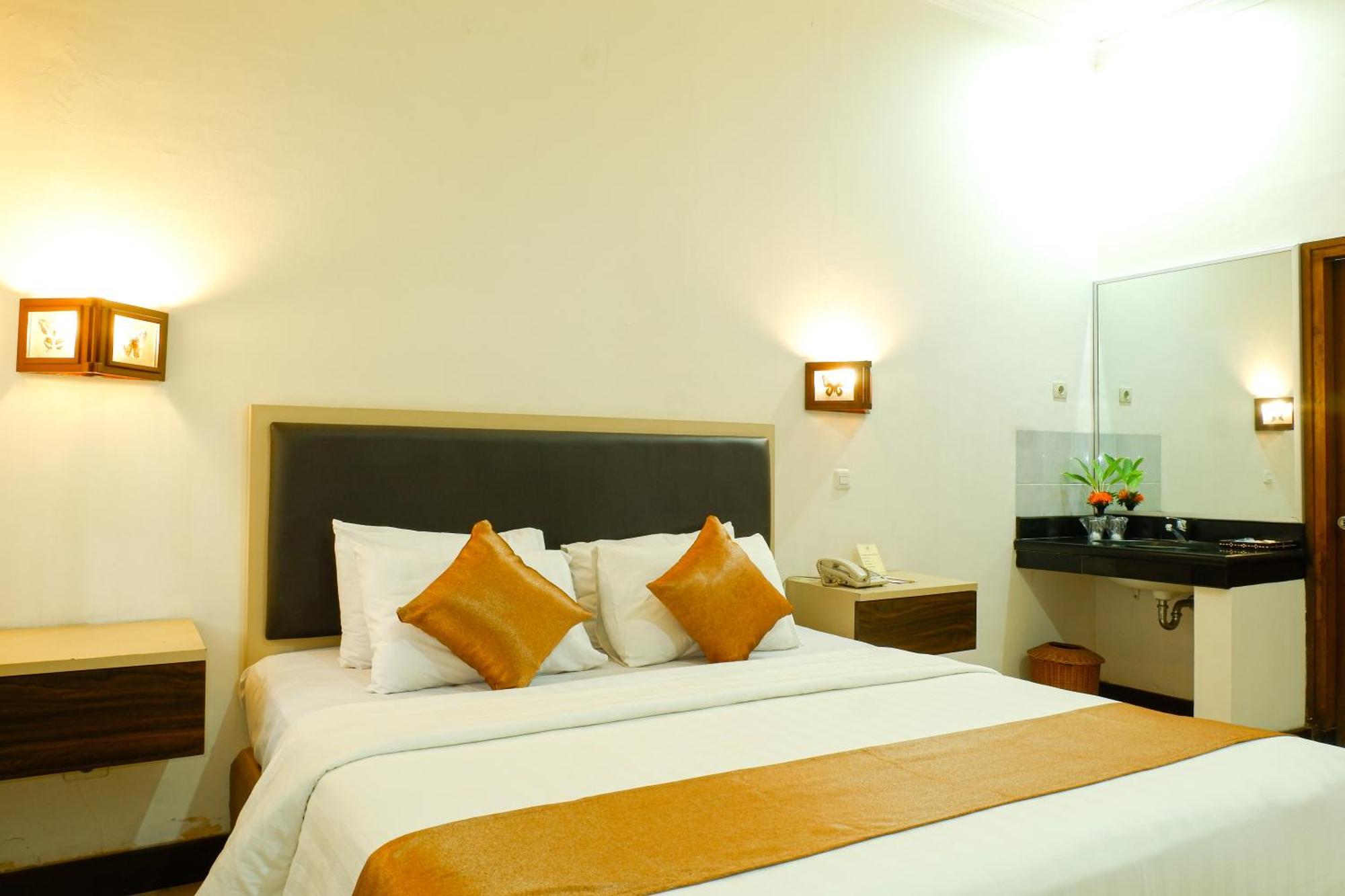 Lombok Garden Hotel Mataram Ngoại thất bức ảnh