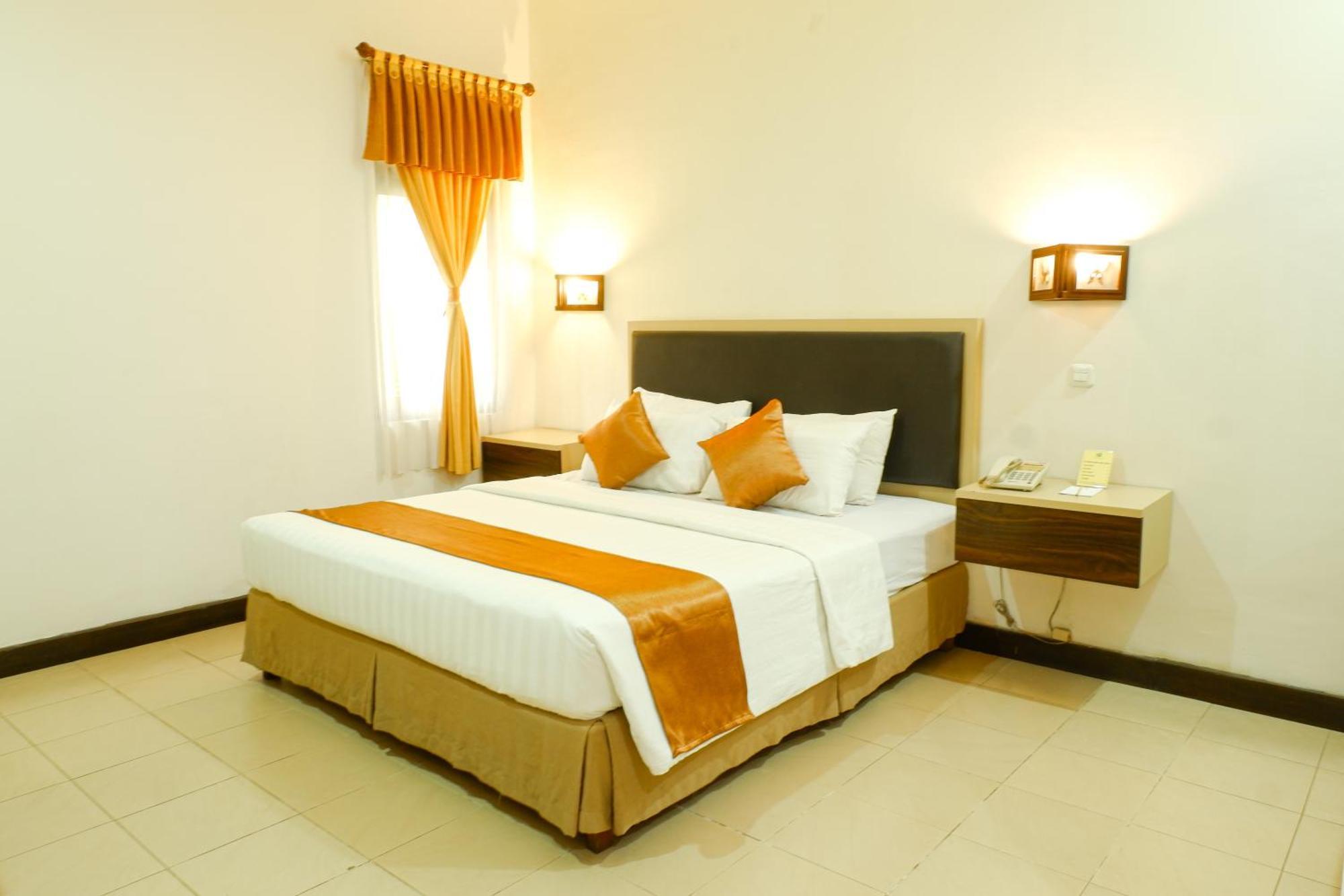 Lombok Garden Hotel Mataram Ngoại thất bức ảnh