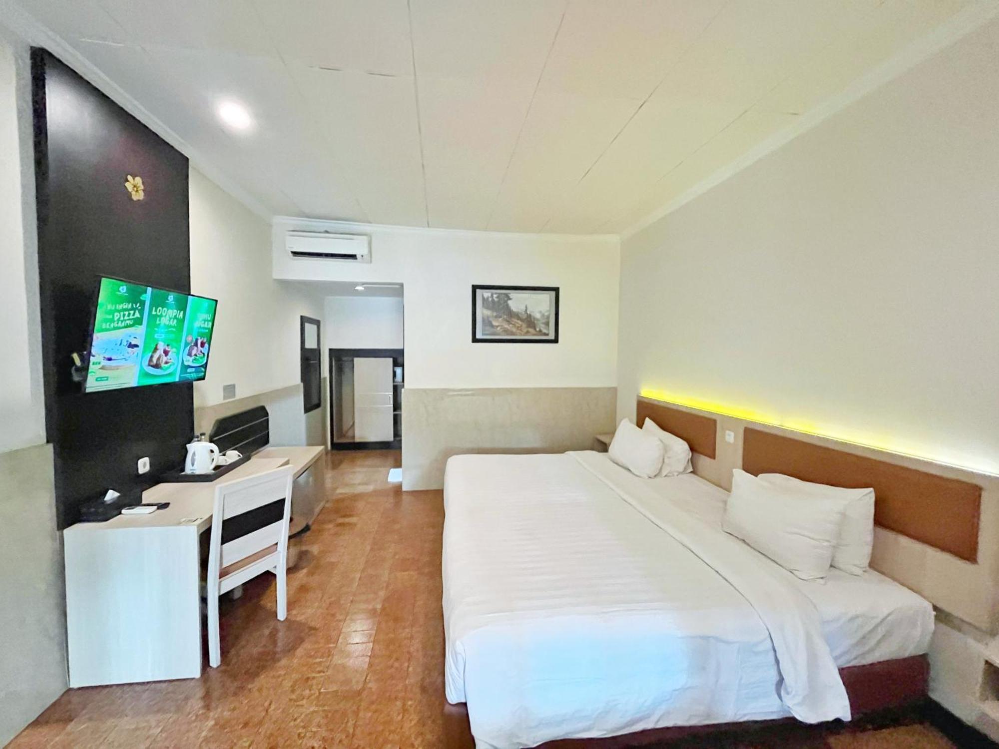 Lombok Garden Hotel Mataram Ngoại thất bức ảnh