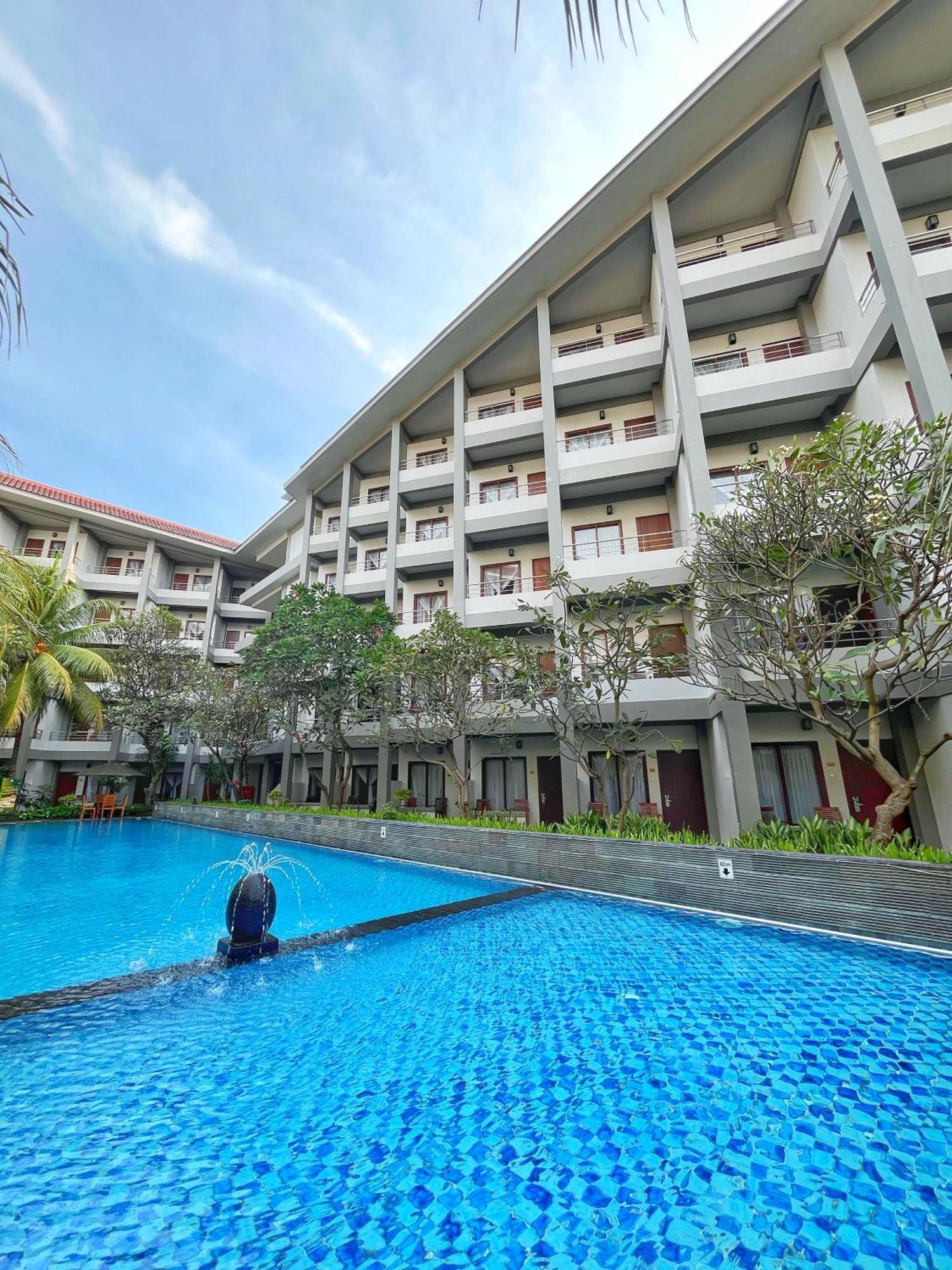 Lombok Garden Hotel Mataram Ngoại thất bức ảnh