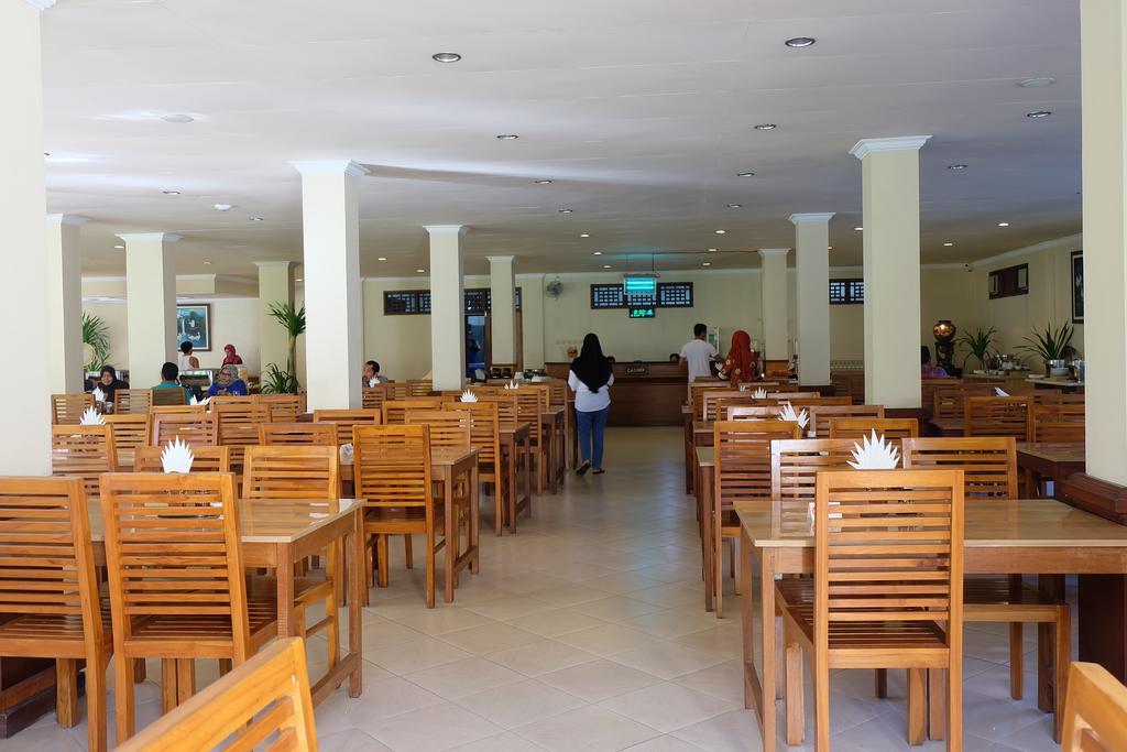 Lombok Garden Hotel Mataram Ngoại thất bức ảnh