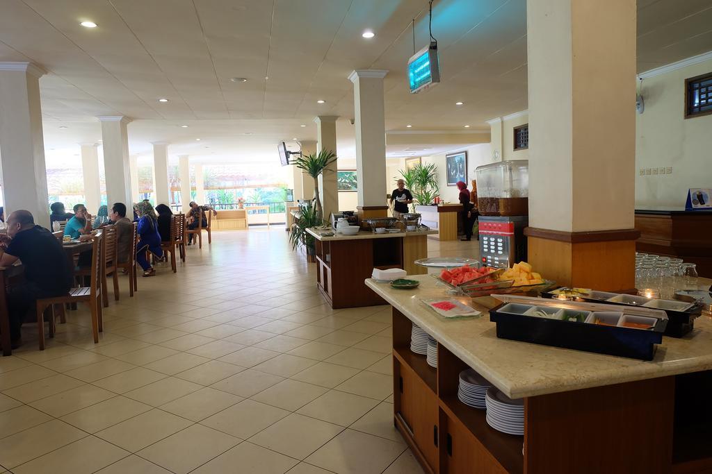 Lombok Garden Hotel Mataram Ngoại thất bức ảnh